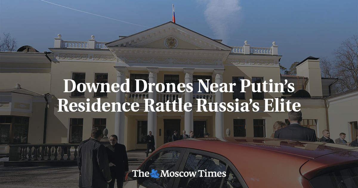 Downed Drones Near Putins Residence Rattle Russias Elite The Moscow