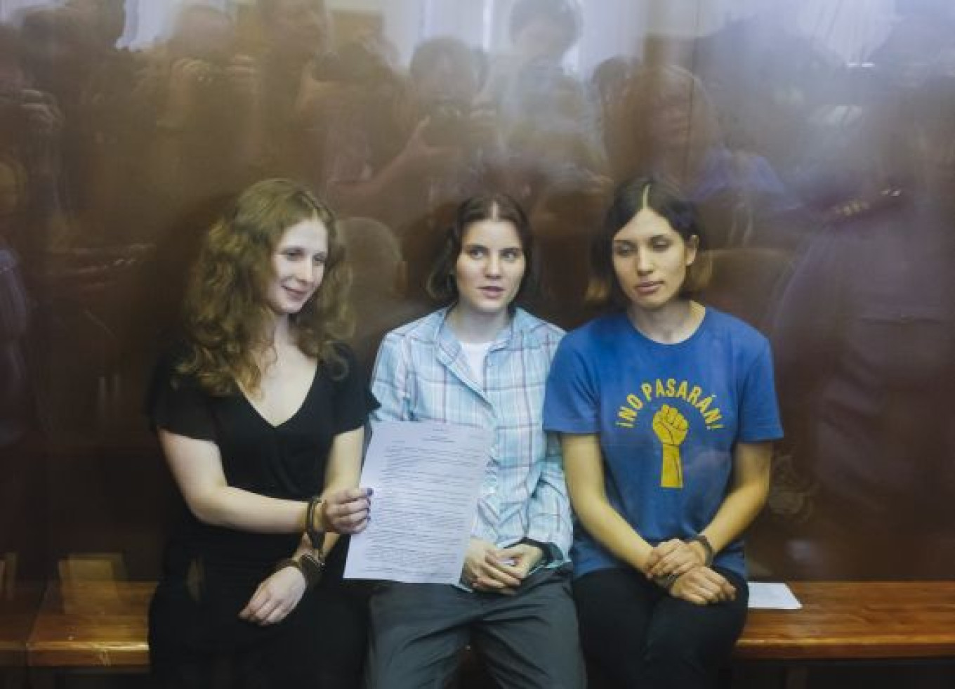 Pussy Riot S Tolokonnikova Resumes Hunger Strike Alyokhina Drops Appeal