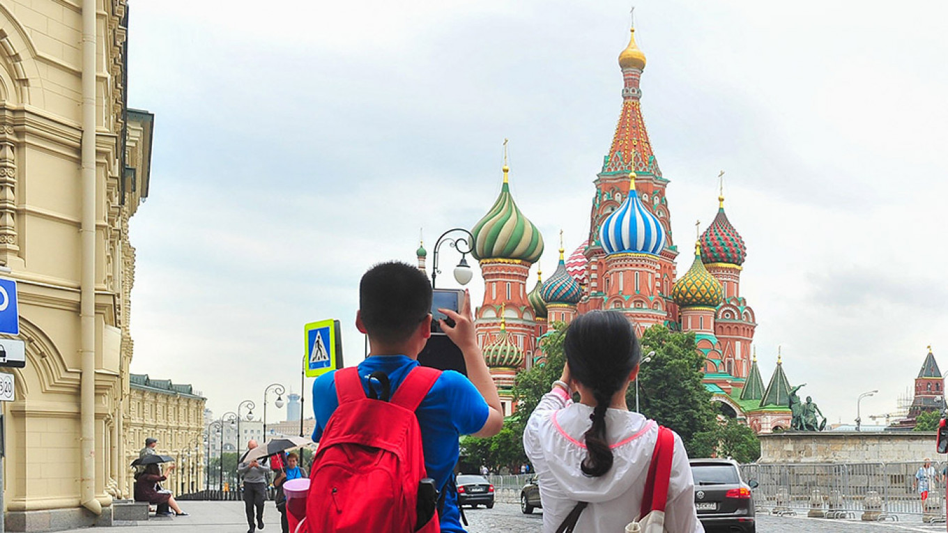 Tourists Avoid Moscow Due to Perceived High Costs, Lack of ...