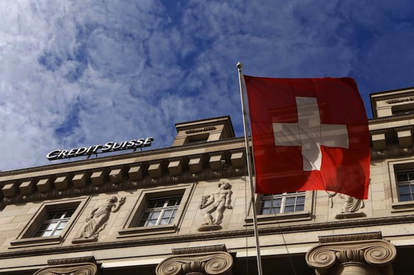 Swiss Investment Banks Pushing Out Russian Clients Report