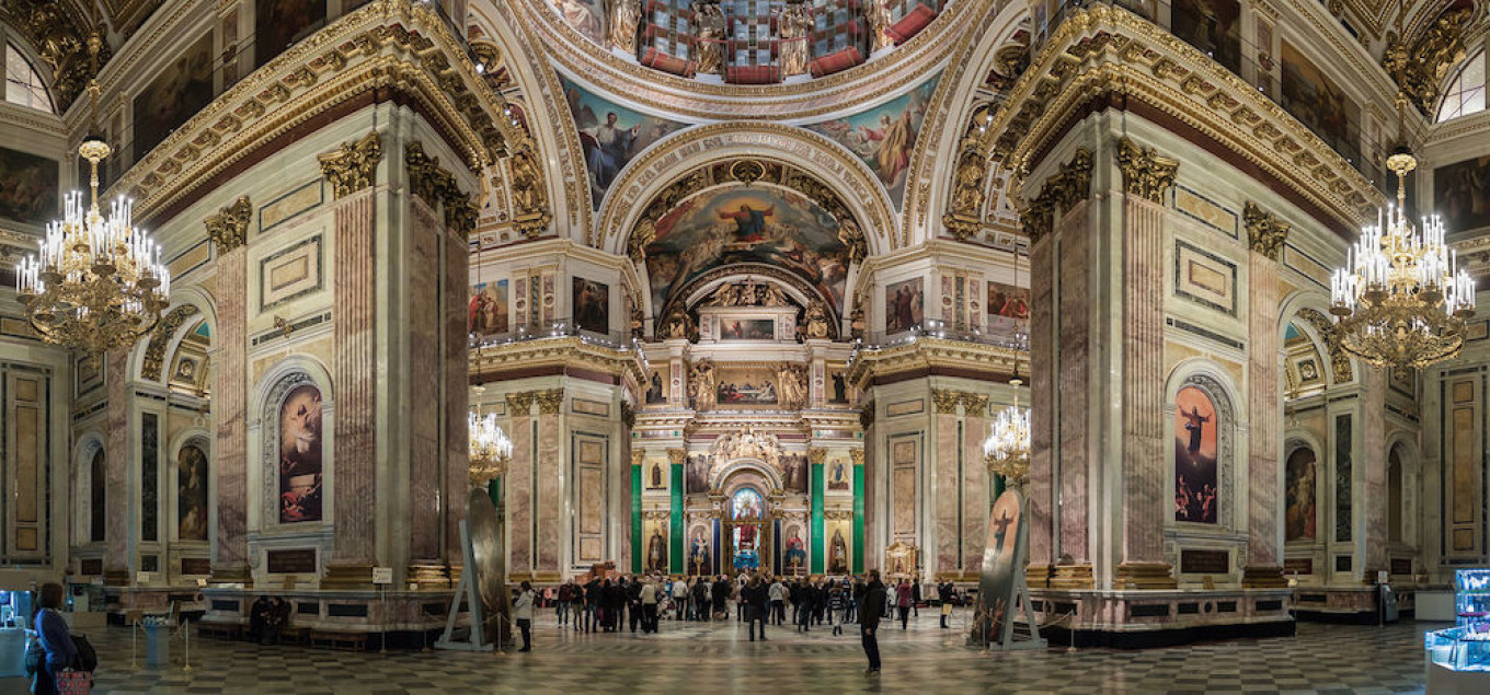 
					The interior of St. Isaac's Cathedral					 					Ximeg / Wikicomons				