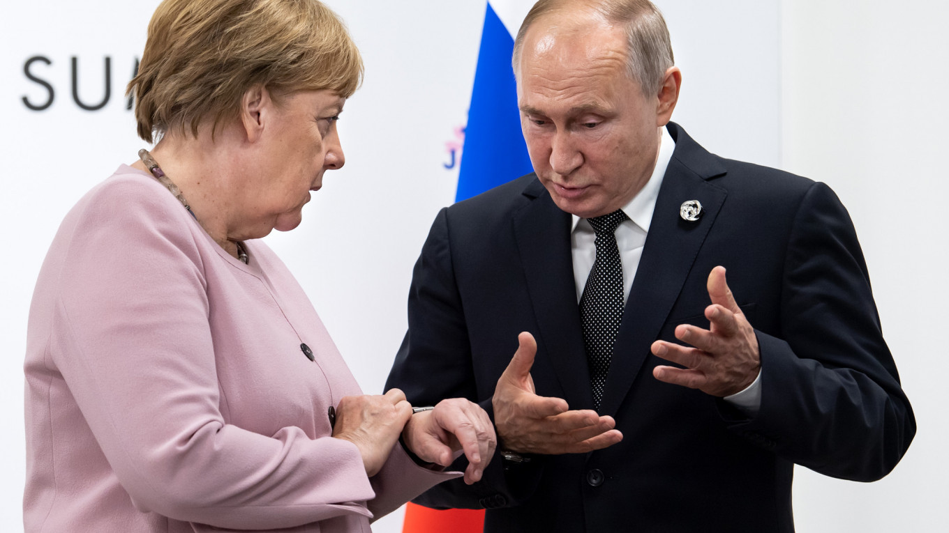 German Chancellor Angel Merkel is likely to be the key figure in determining how the EU responds to the attack on Navalny. dpa