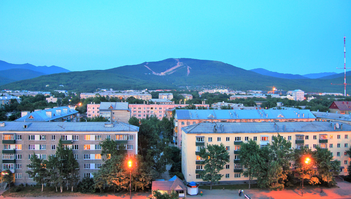 City of Yuzhno-Sakhalinsk. Maarten (CC BY 2.0)