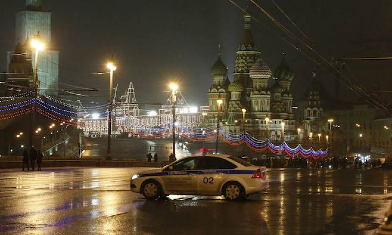 Opposition Leader Boris Nemtsov Shot Dead Outside Kremlin (Video)