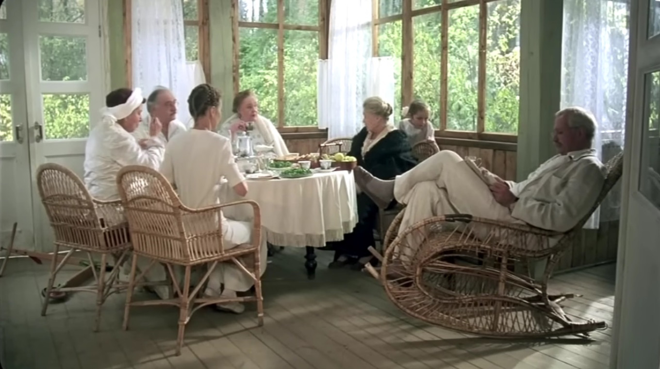 
					The summer house of Soviet celebrities and generals in the 1930s - a symbol of success and the new “proletarian” luxury.					 					Still from the movie “Burnt by the Sun”, 1994.				