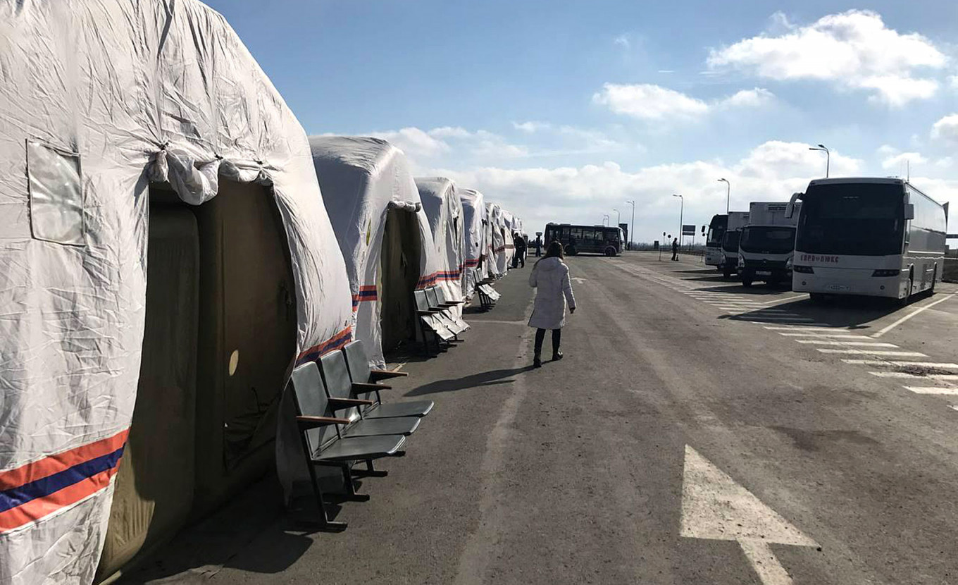 
					Disaster relief tents seemed largely unused when the Moscow Times visited.					 					Felix Light / MT				