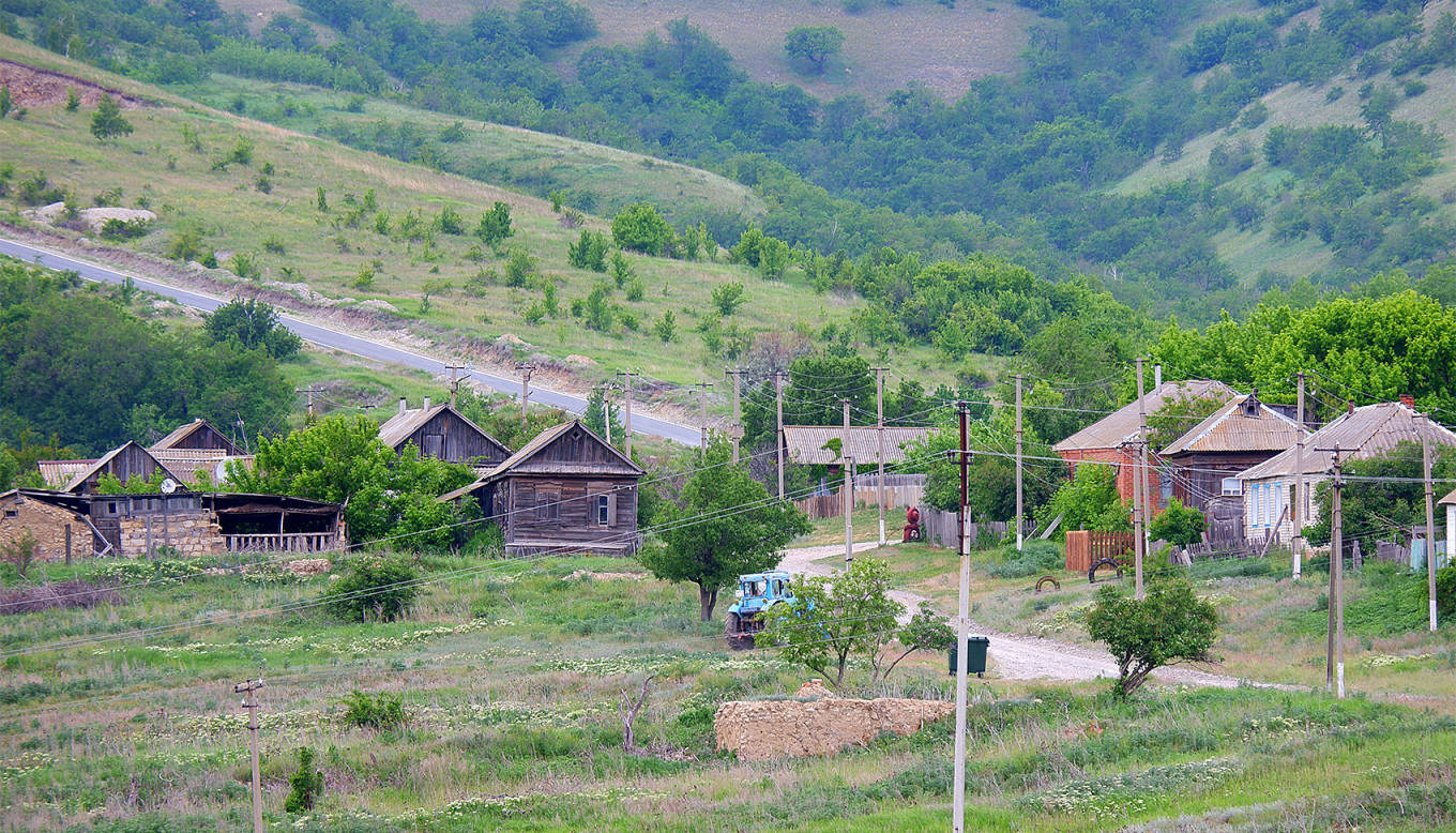 
					A village in the Saratov region of Russia.					 					MT				