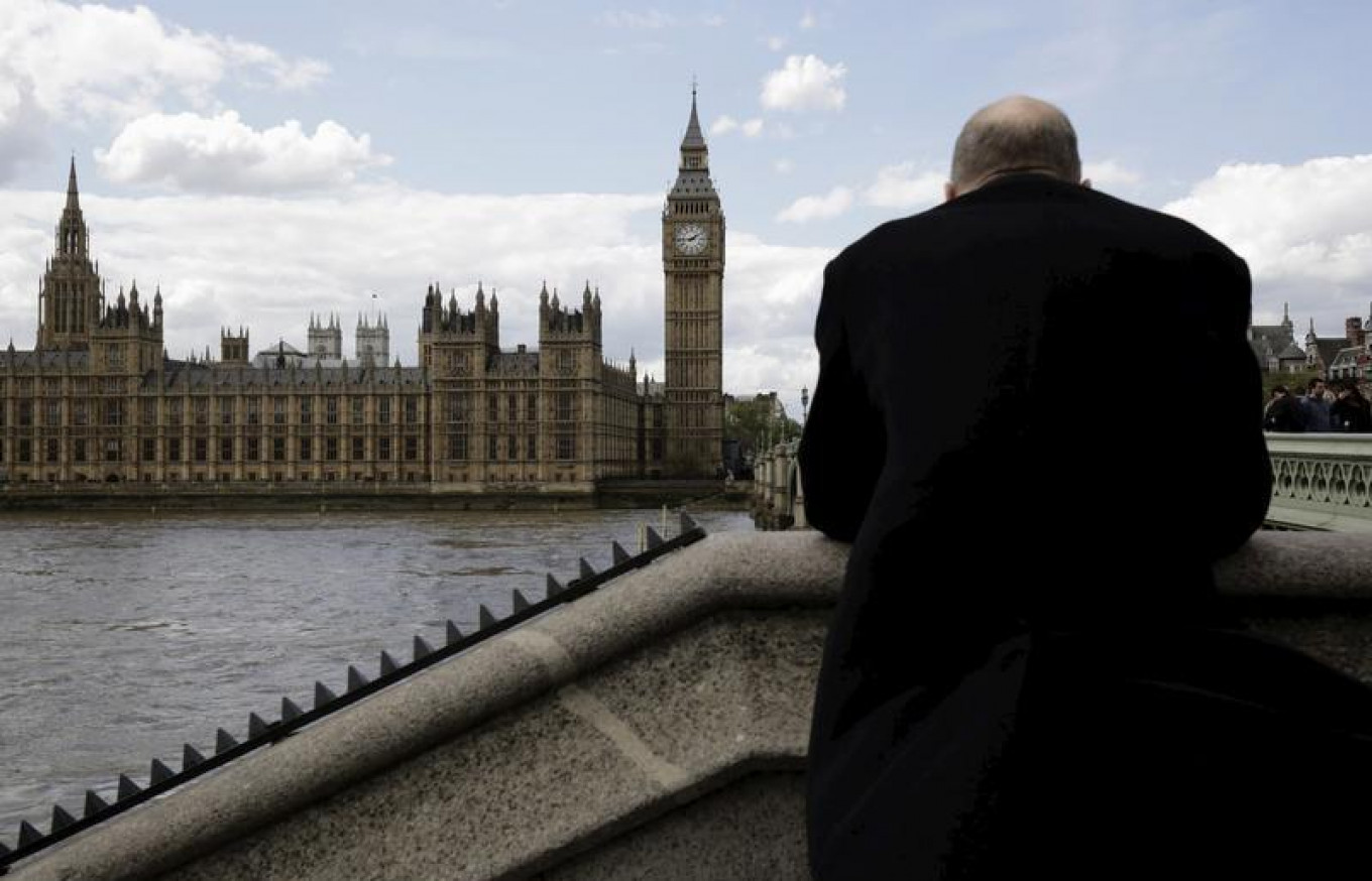 New Rules Mean Russians Abroad Subject to Russian Finance Laws