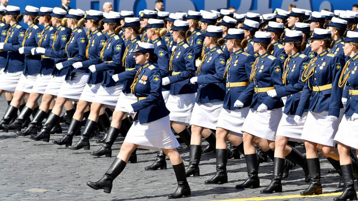 Kadet angkatan laut perempuan mengatakan Rusia belum siap menerima perempuan dalam peran tempur