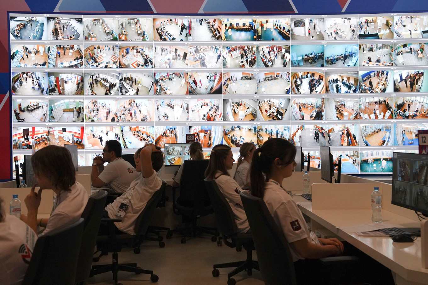 
					The Public Election Observation Headquarters in Moscow.					 					Alexander Avilov / Moskva News Agency				