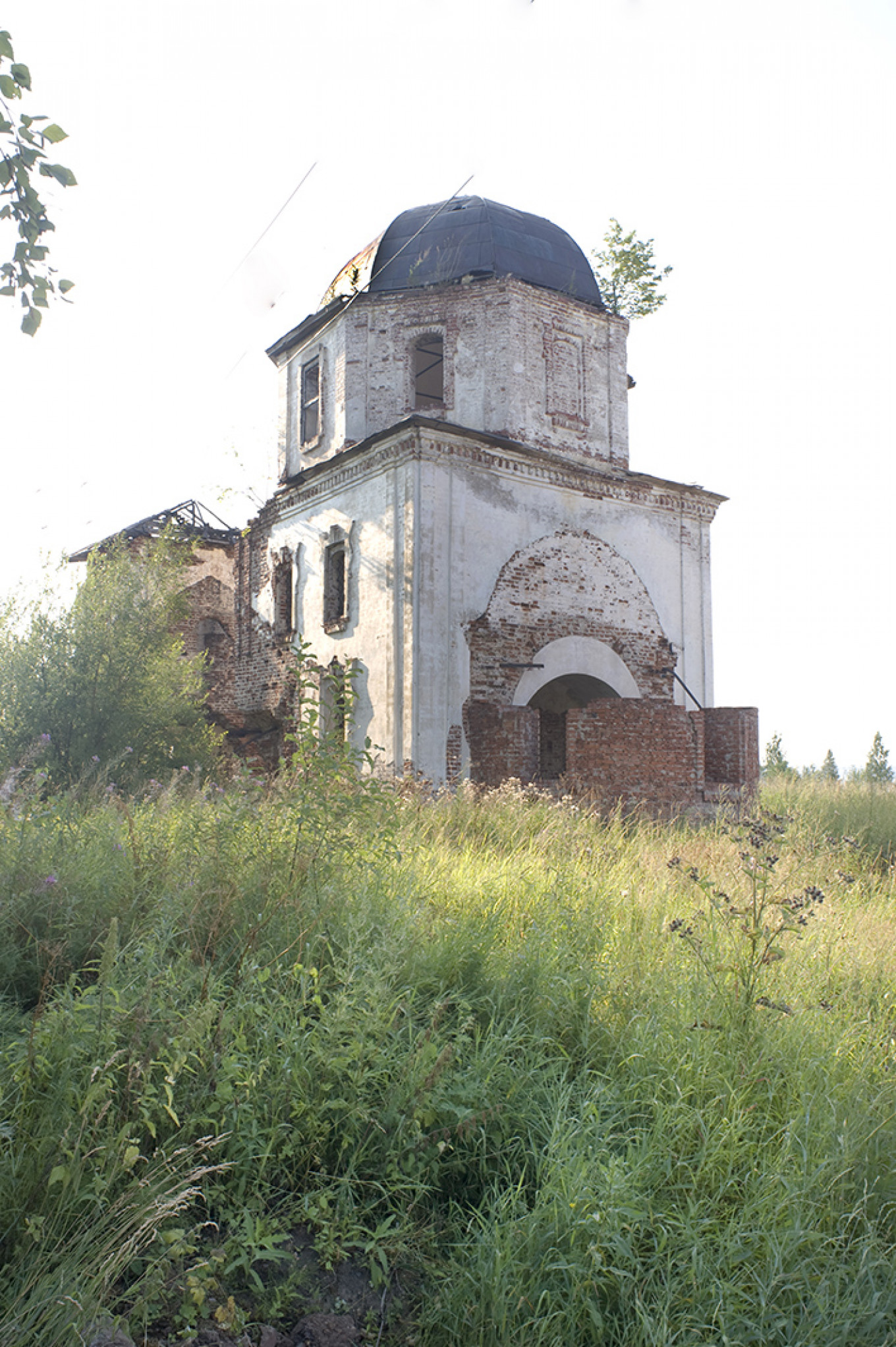 Church of St. Paraskeva, July 2010. WC Brumfield/Duke University Press