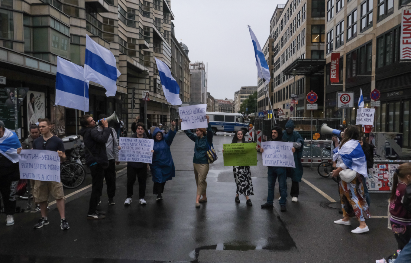 
					Supporters of Russia’s liberal opposition rally in support of the closure of Berlin's Russian House.					 					Ned Garvey				