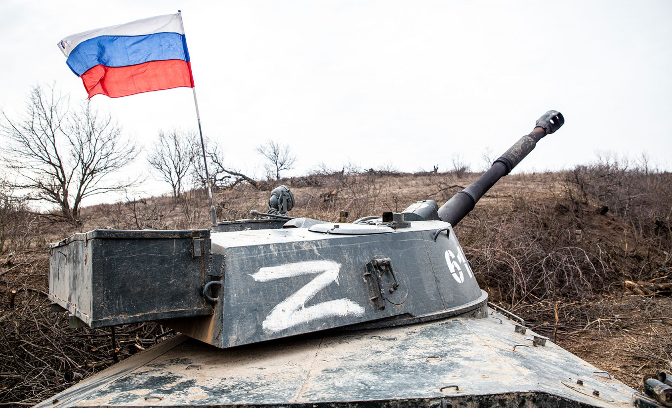 In Photos: Pro-Military 'Z' Symbol Permeates Russian Society