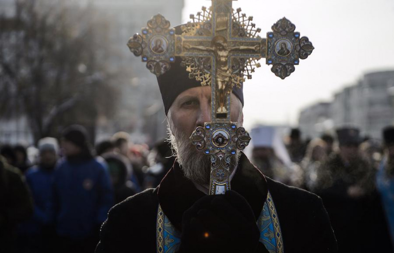 Russian Priest Tells Men Not to Shave to 'Protect From Homosexuality'