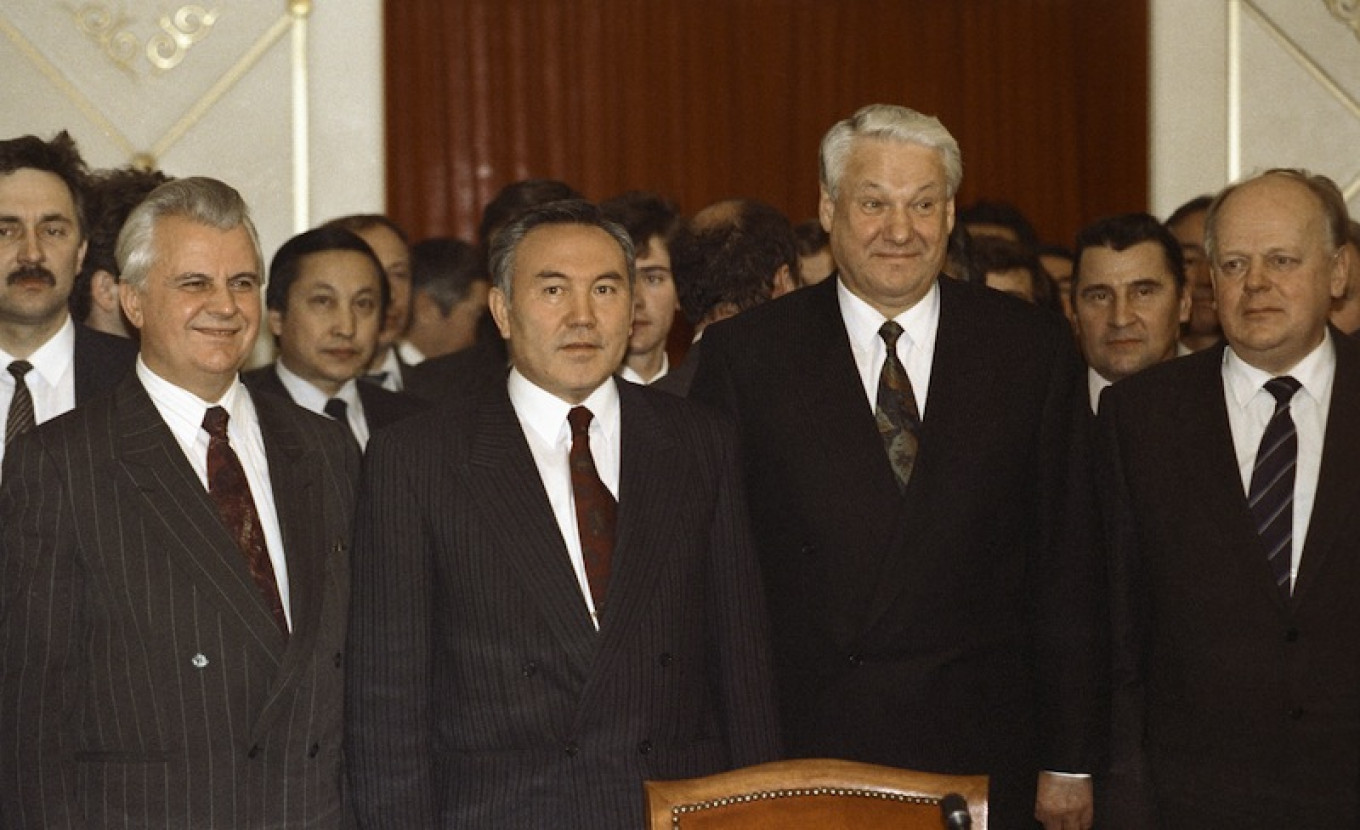 
					Leaders of the four new states — Russia, Ukraine, Belarus and Kazakhstan in December 1991.					 					Dmitry Donskoi / RIA Novosti				