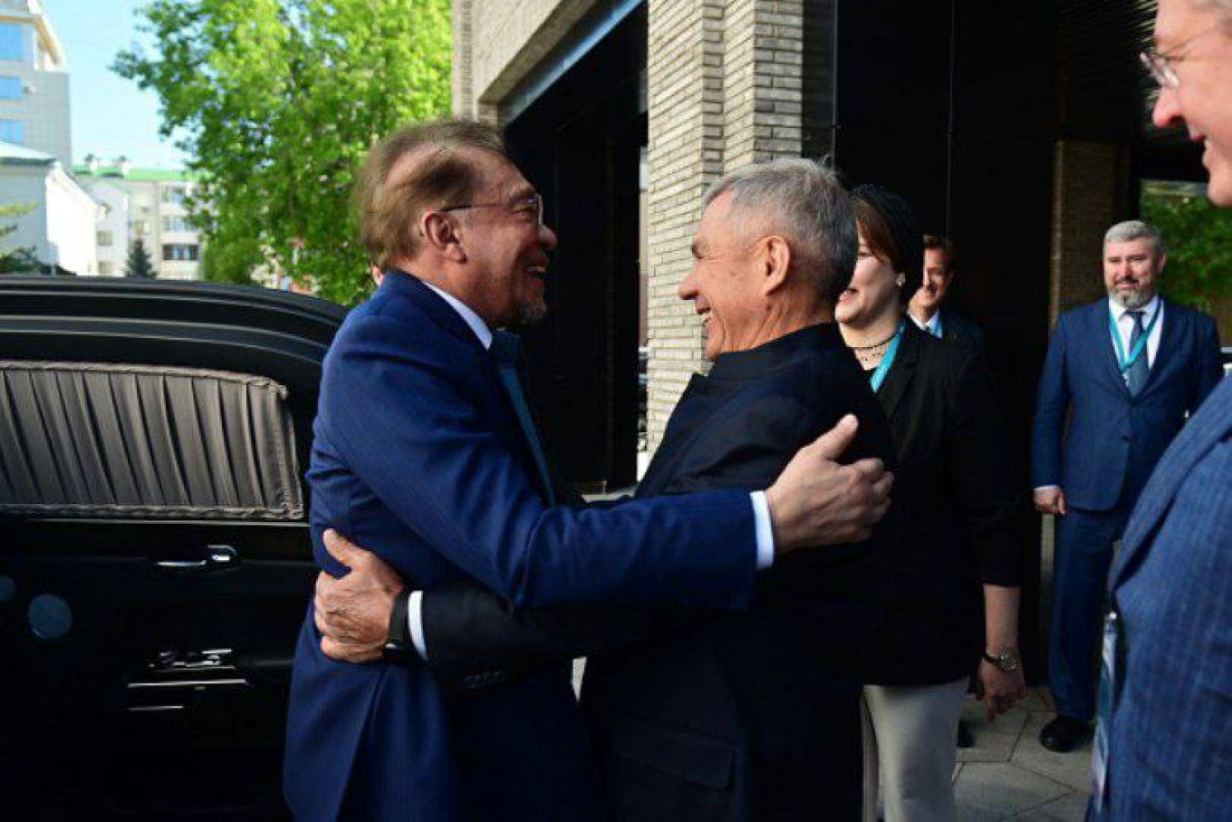 Rustam Minnikhanov with Malaysian Prime Minister Anwar Ibrahim. @galimovatatarstan / Telegram