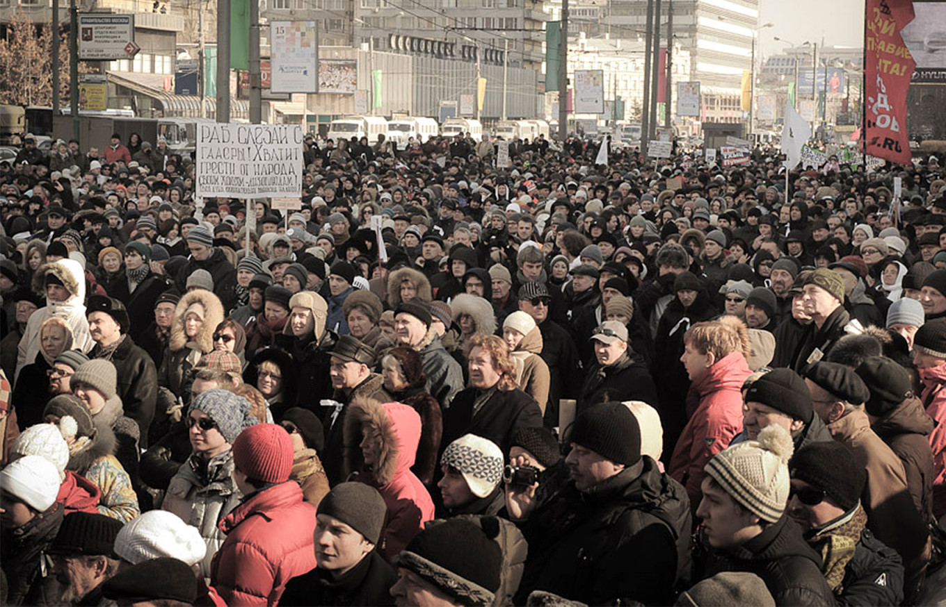 
					Protests in Moscow against Vladimir Putin's re-election in March 2012.					 					Evgeniy Isaev (CC BY 2.0)				
