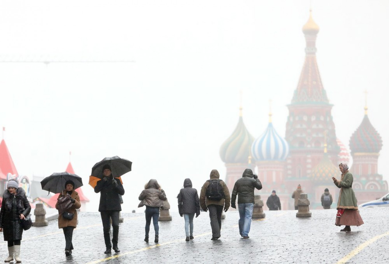 Russia Bans Entry of Foreigners From March 18 to May 1 in Response to