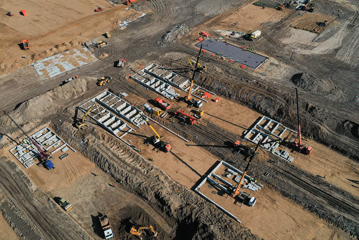 
					A view of the site for a new hospital in Moscow for coronavirus patients.					 					Valery Sharifulin / TASS				