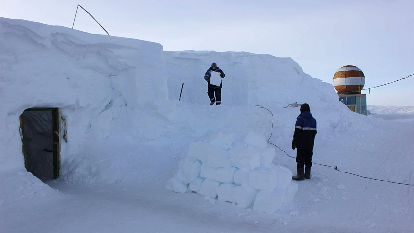 
					Russia's Vostok research station, Princess Elizabeth Land, Antarctica.					 					Akulovz (CC BY 4.0)				