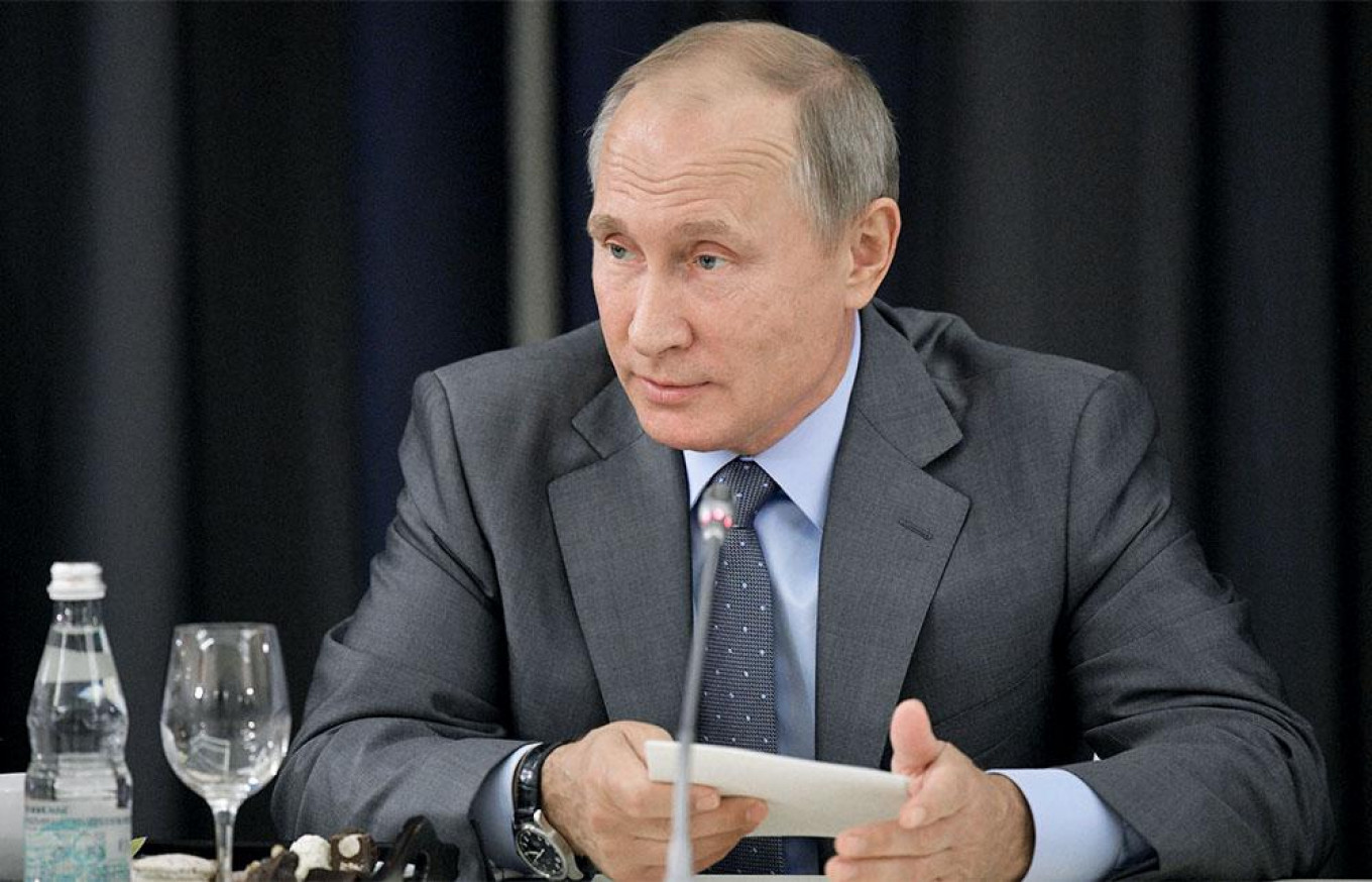 Putin To Let SanctionHit Oligarchs Return 3 Bln to