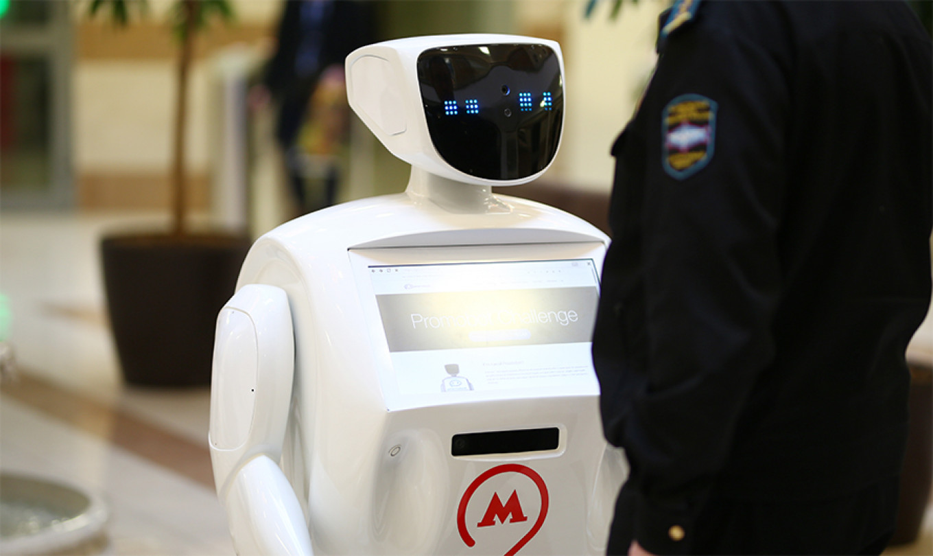 Метроша. Робот Метроша. Роботы-помощники. Робот «метро». Робот в метро Москвы.