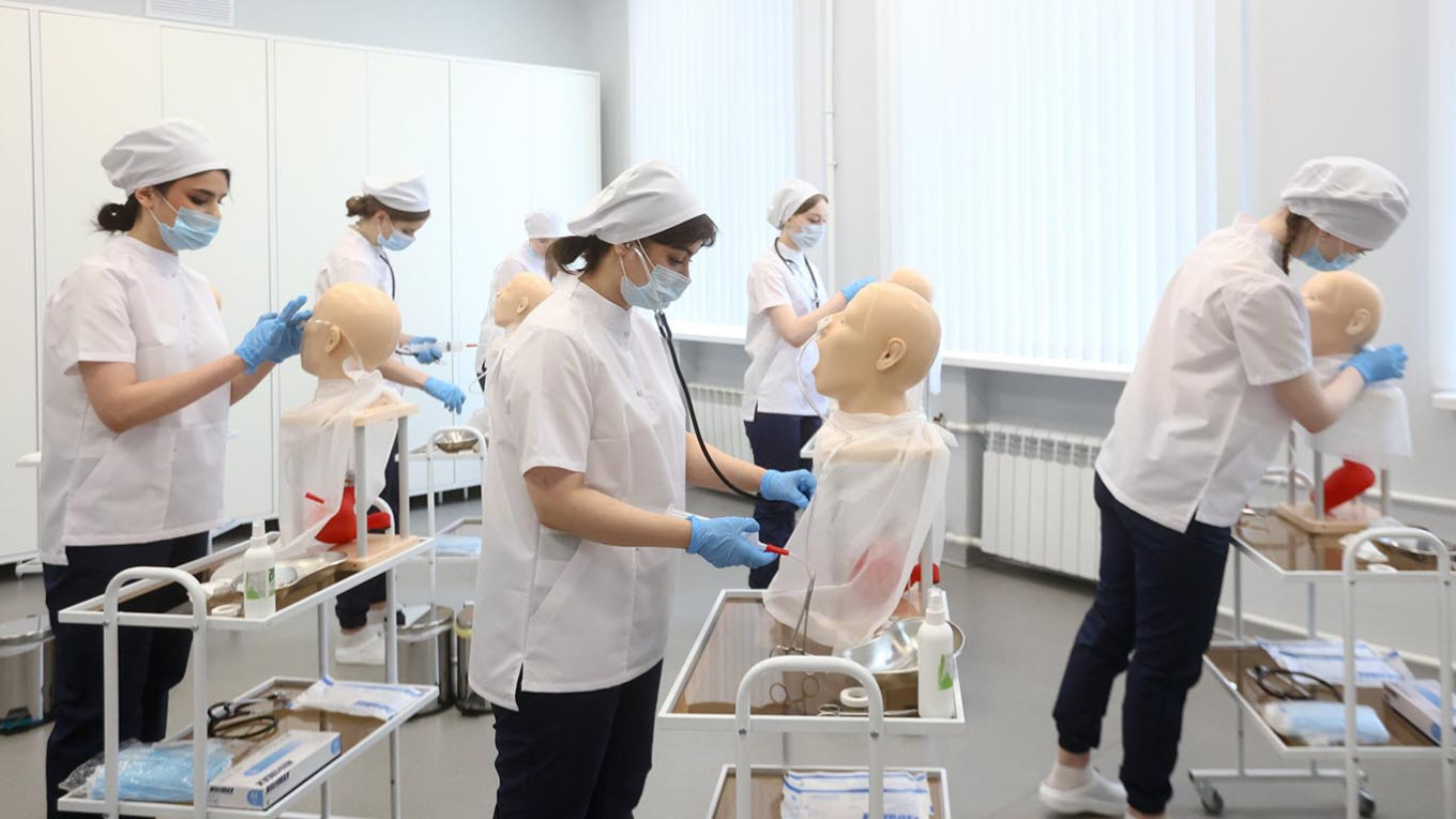 
					Medical College students.					 					Yaroslav Chingaev / Moskva News Agency				