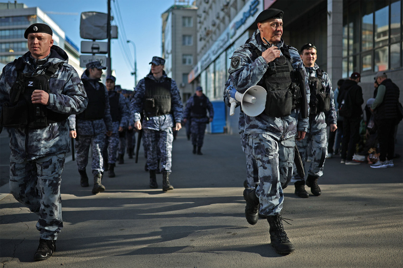 картинки с днем московского омона 23 октября