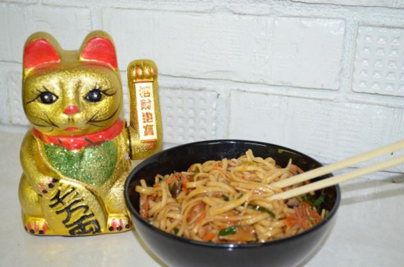 Noodles That Don't Hang on Your Ears