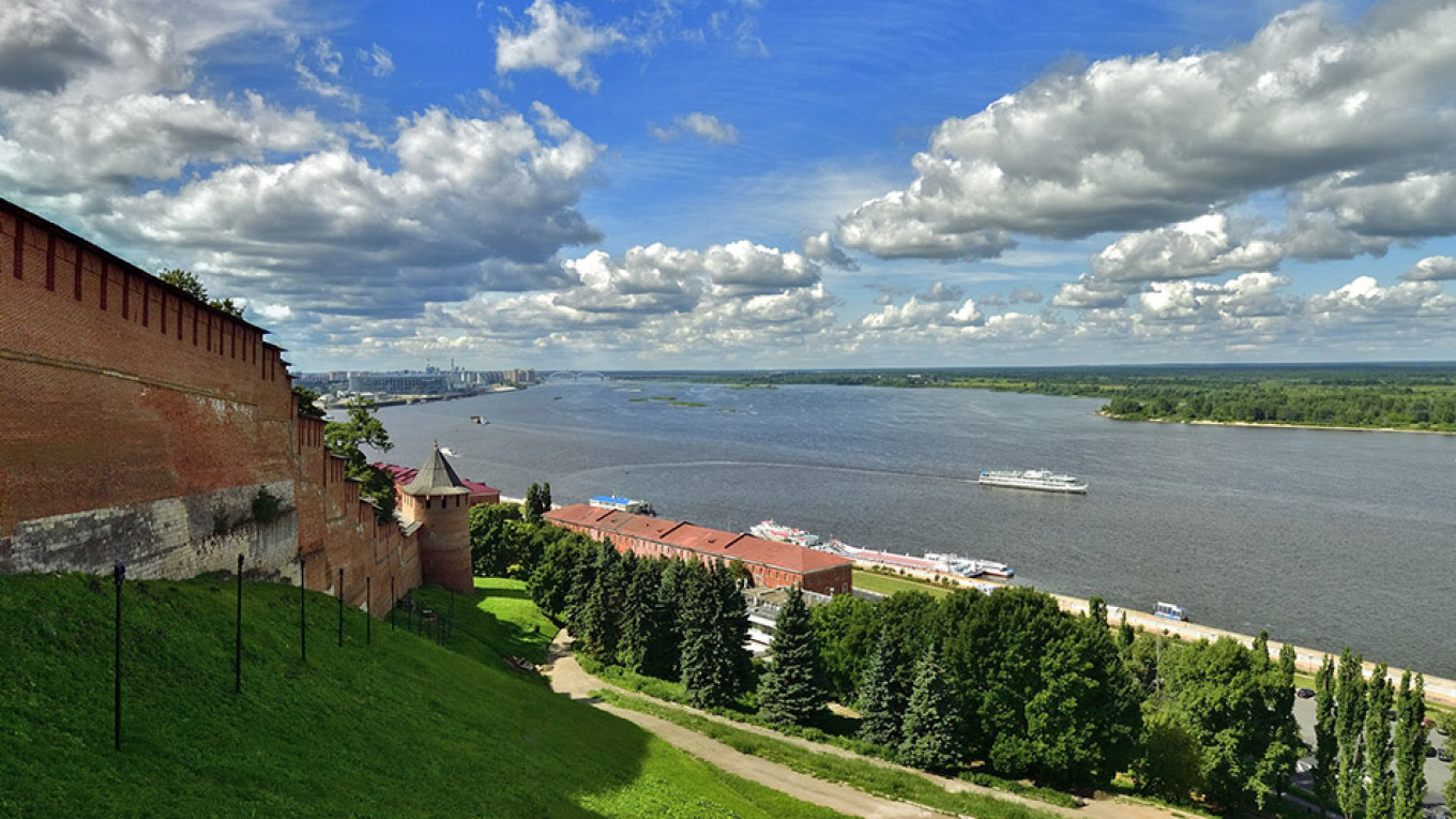 
					The Volga River					 					Kolya Sanich / Flickr (CC BY-ND 2.0)				