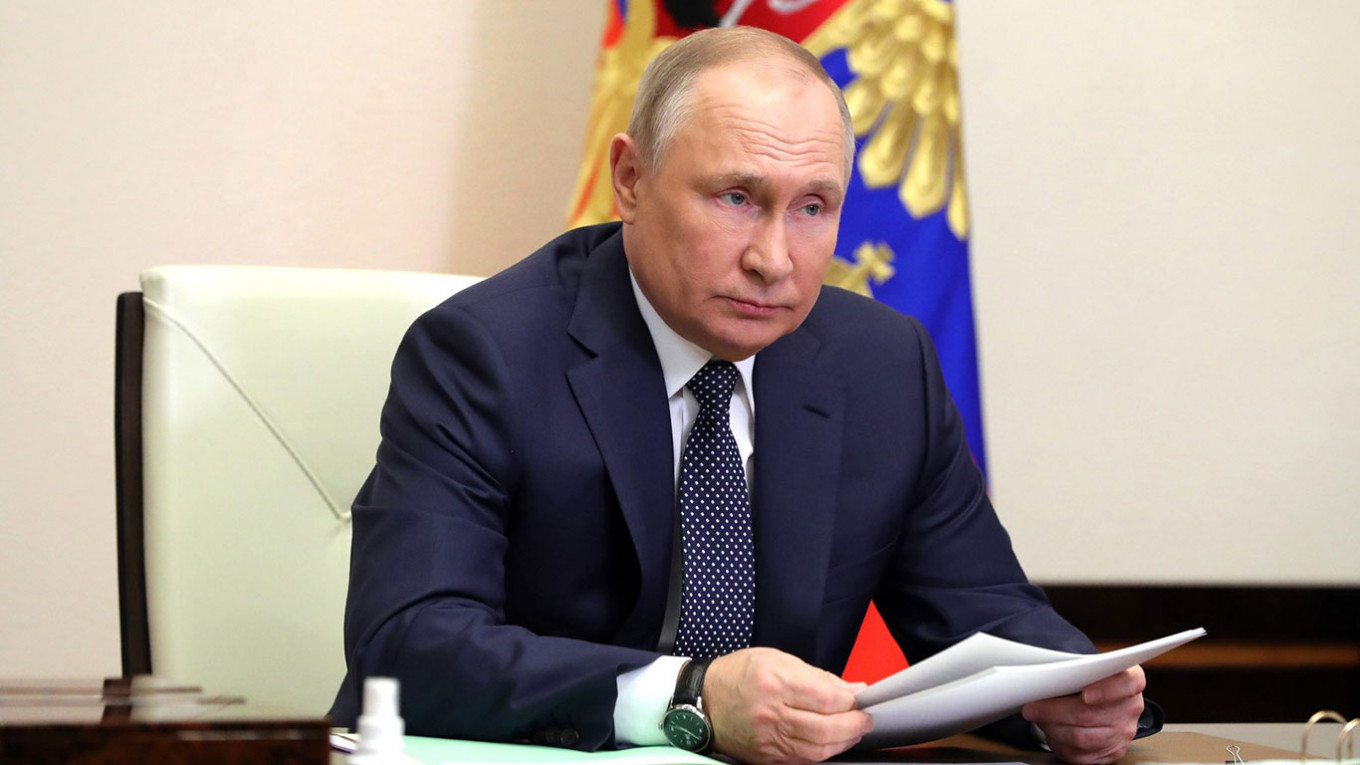 Putin beendet die Ausstellung vereinfachter Visa für Beamte und Journalisten „unfreundlicher“ Länder