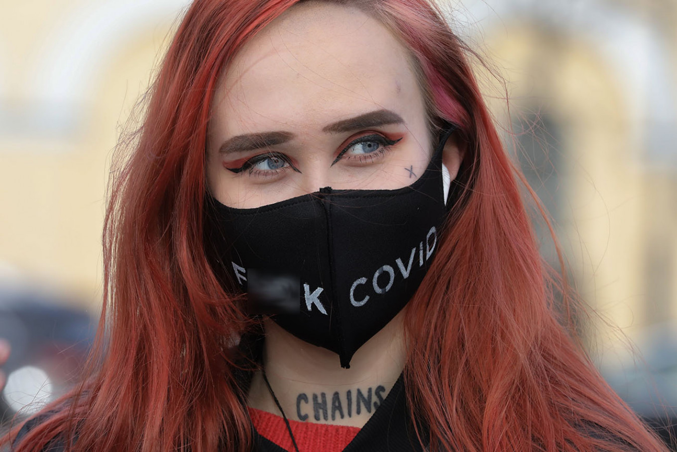 Moscow S Face Mask Fashions Embrace The Funny Weird And Nonsensical The Moscow Times