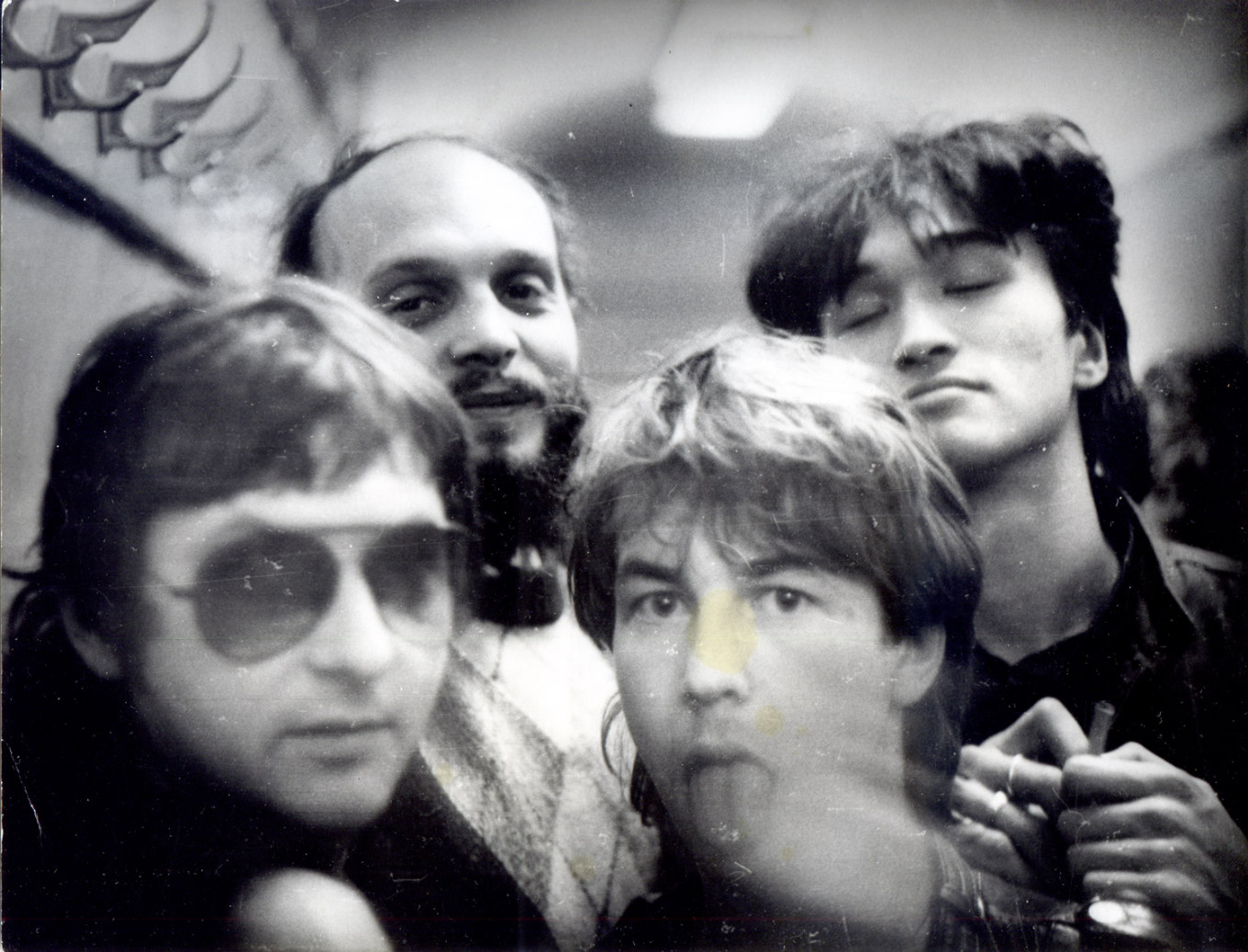 
					L-R Mike Naumenko, Alexander Lipnitsky, Alexander Bashlachyov, Viktor Tsoi					 					© Alexander Lipnitsky archive 				