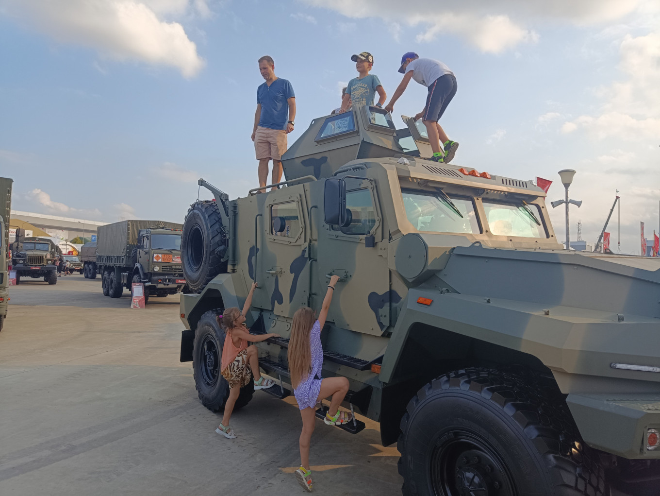 
					Children climb on a military vehicle.					 					Giovanni Pigni / MT				