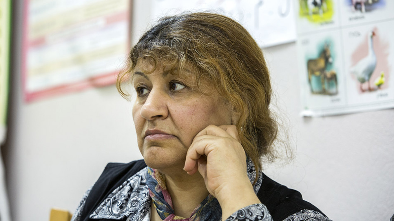 
					Safa’s first months in Russia were “very hard.” The Syrian factory owner didn’t return her calls and she struggled to find housing.					 					Ksenia Yablonskaya / MT				