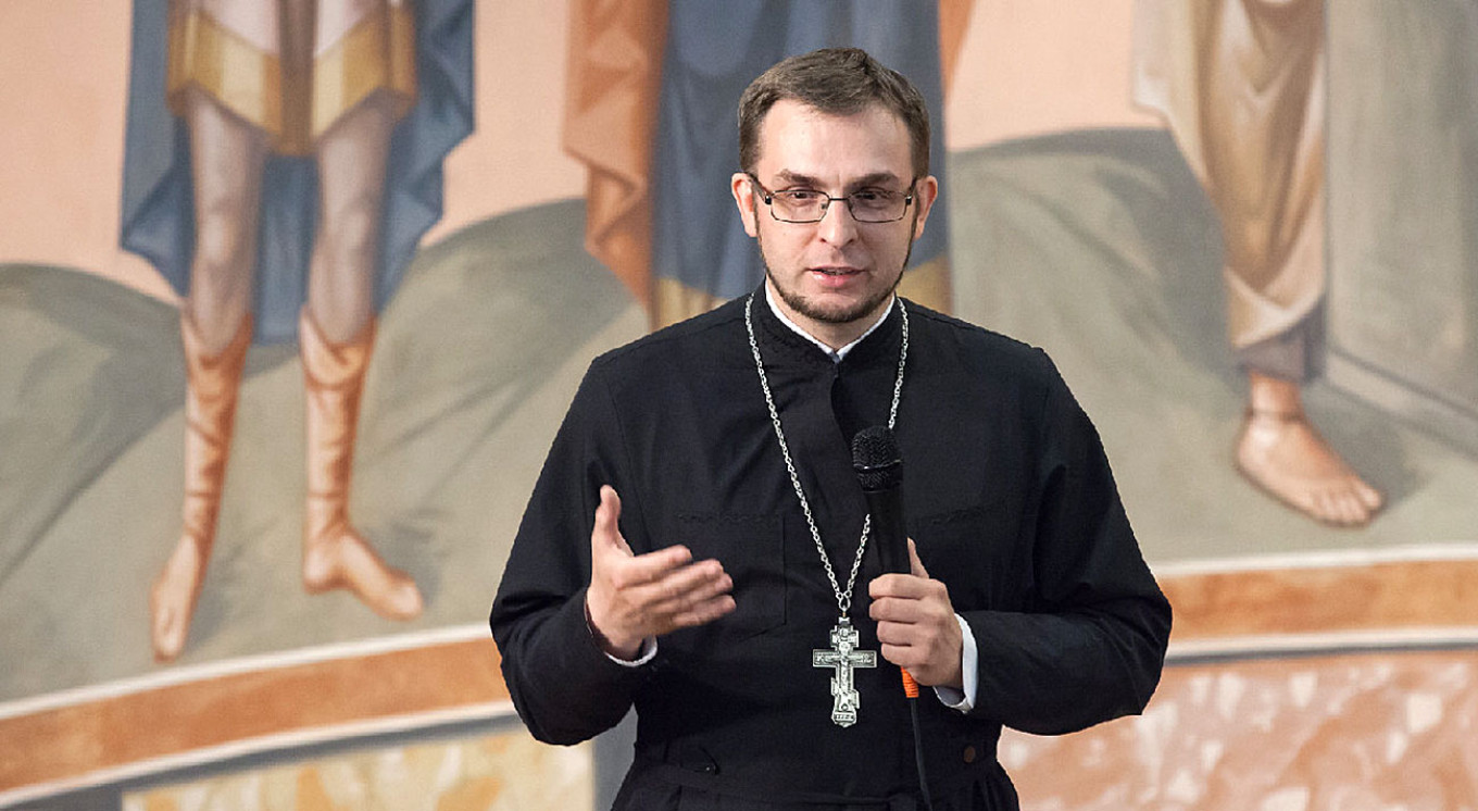 
					Father Alexei Volchkov.					 					globus.aquaviva.ru				