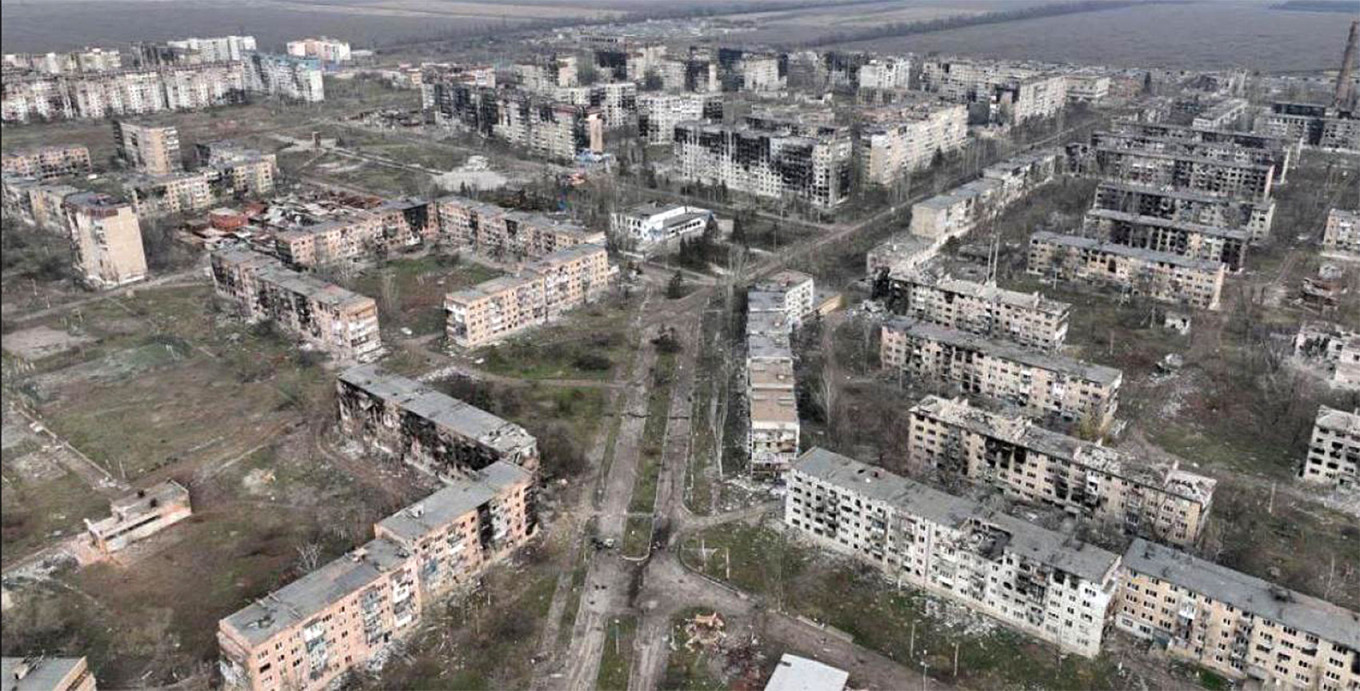 
					An aerial view of the Ukrainian town of Vuhledar.					 					@pavlokyrylenko_donoda / twitter				