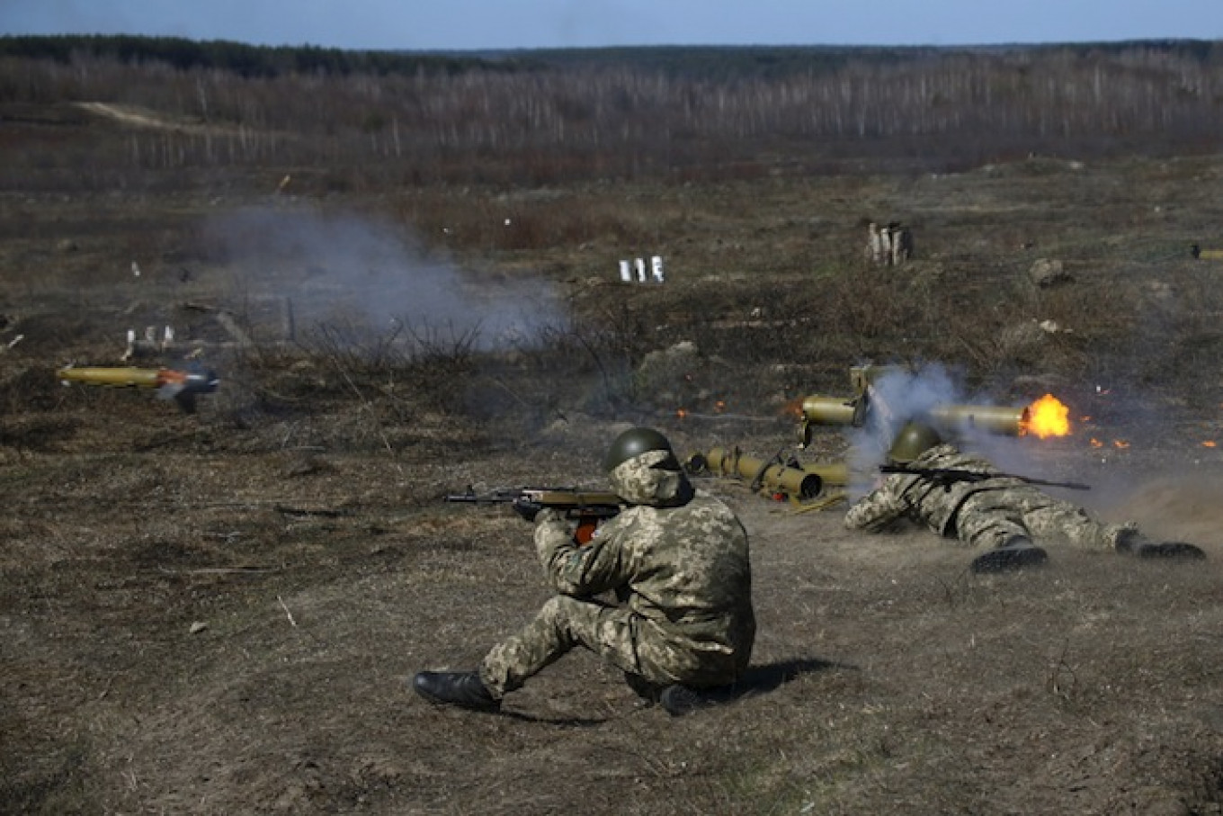 5 Soldiers Dead as Ukraine Conflict Heats Up