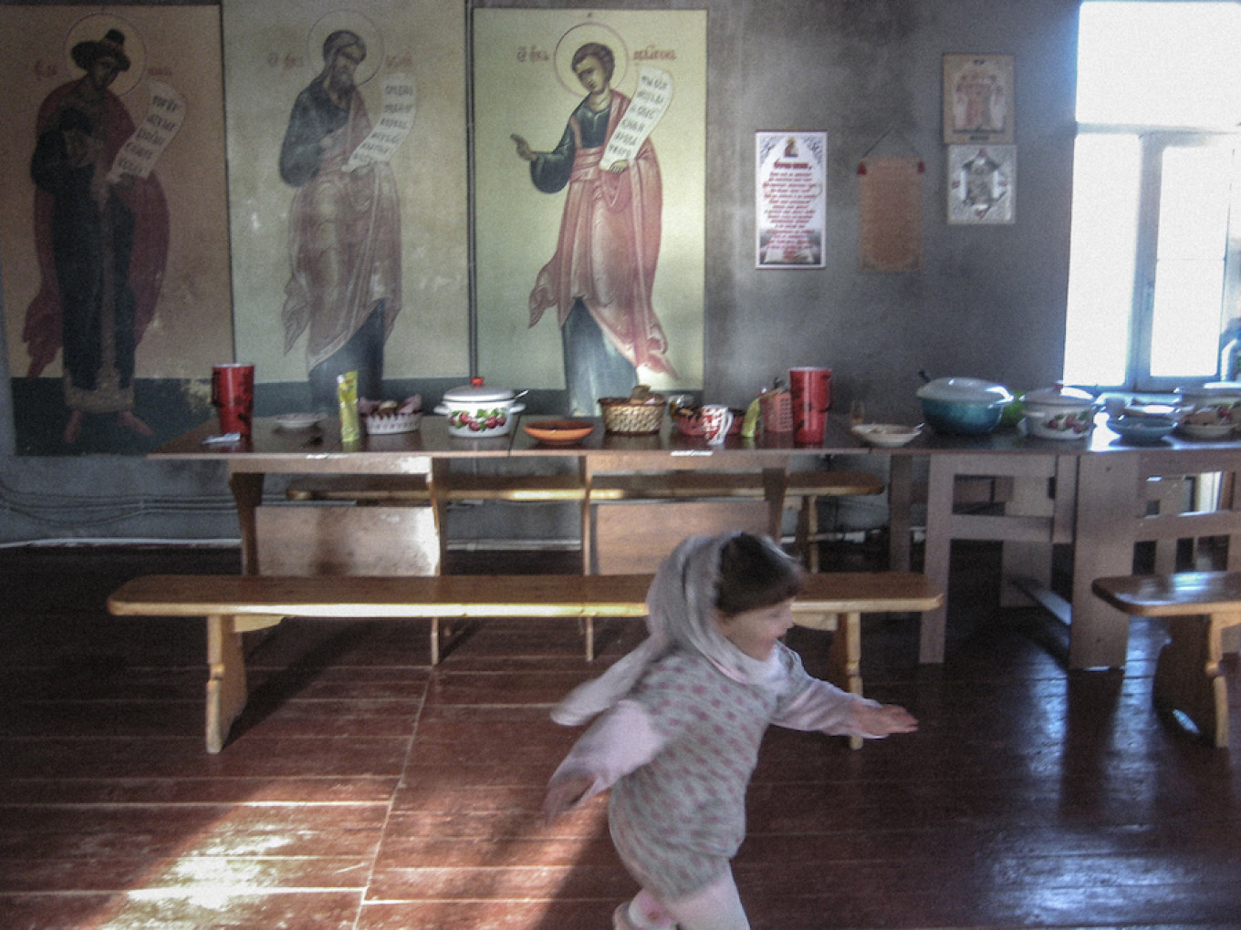 
					The kitchen,  where pilgrims dine during their stay at Pokrov Center.					 					Diana Khachatryan				