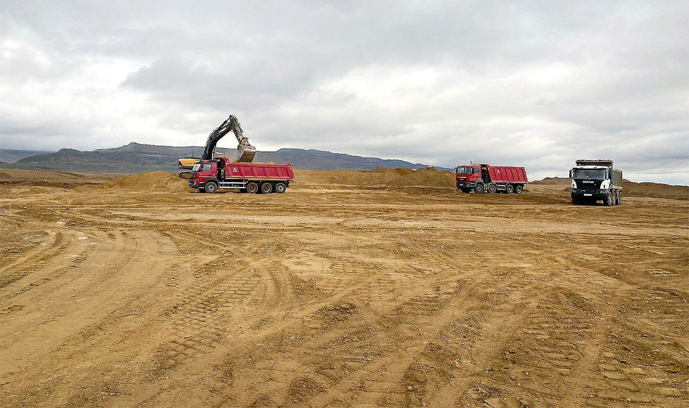 
					Construction of a landfill in the Kumtorkalinsky district of Dagestan.					 					t.me/kumtorkalinskiyrayon				