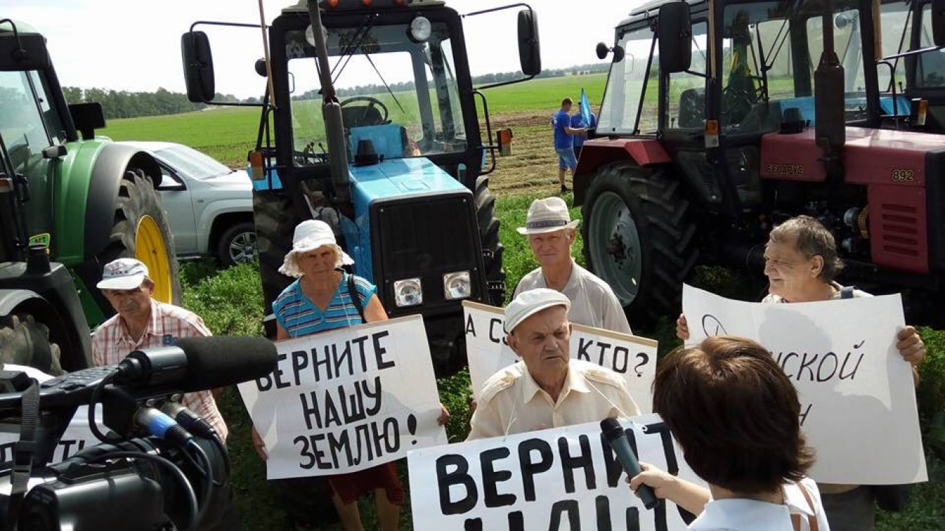 
					Protesters say a mediation offer from government group came to nothing					 					Vasily Melnichenko				