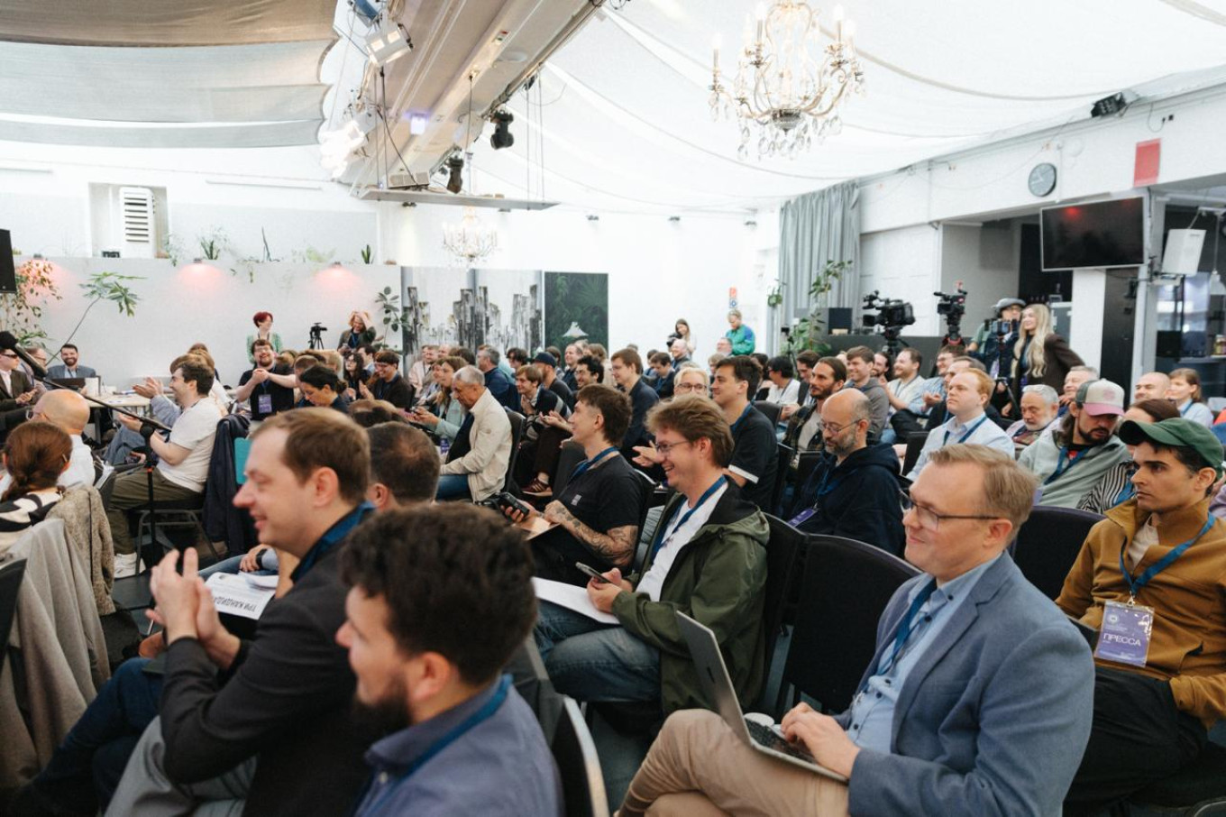 
					The Peaceful Russia founding event.					 					yashin_russia / Telegram				