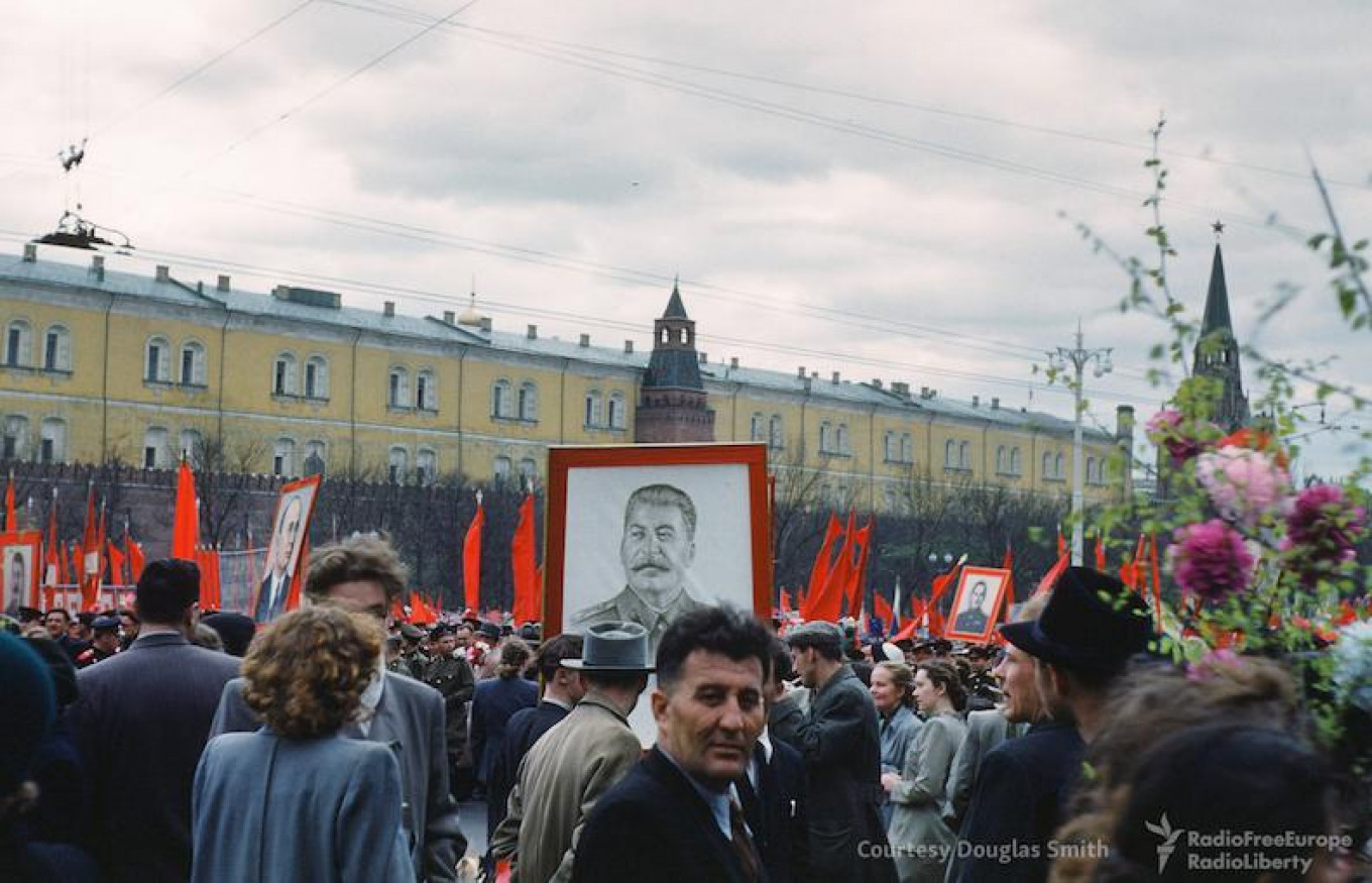 New Colored Video Footage From Stalin's Russia Emerges