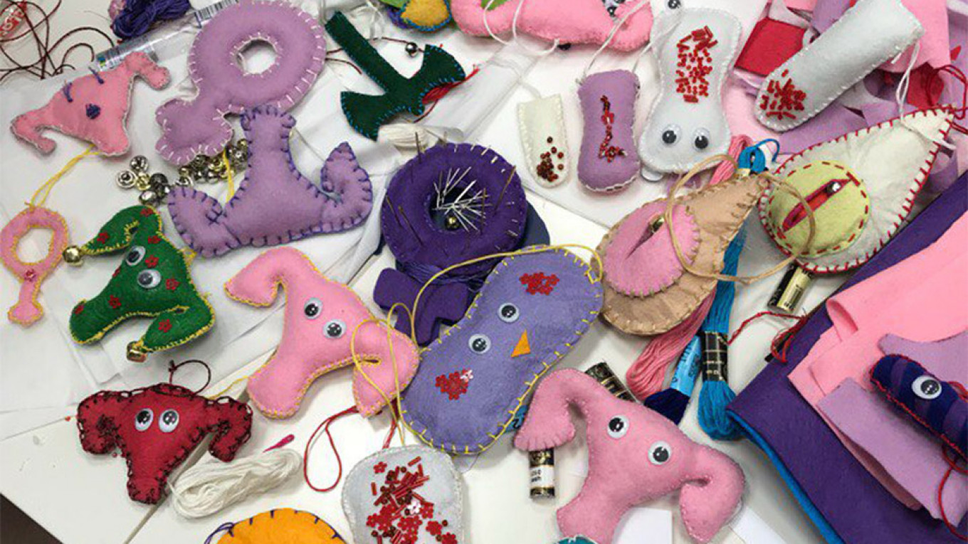 
										 					Feminist Felt Toy Workshop				