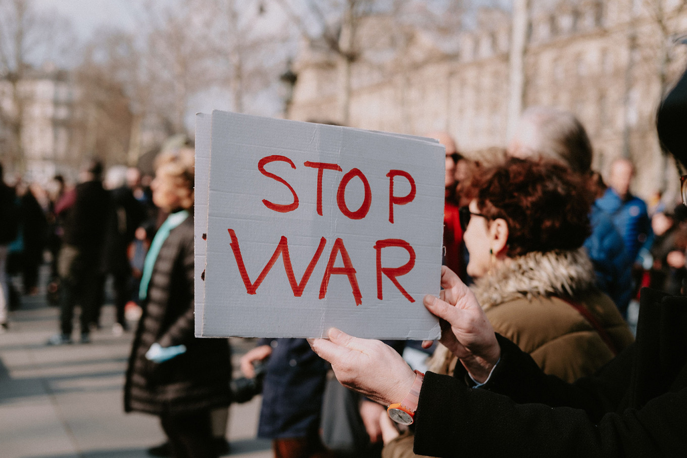 
					A rally against the war in Ukraine in Paris.					 					Mathias Reding / pexels				