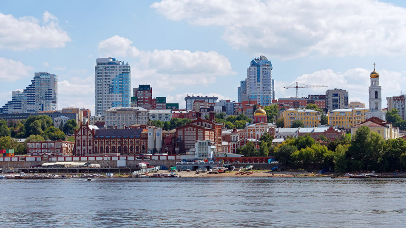 Major Russian Cities ‘100 Years Behind’ Moscow, Study Says