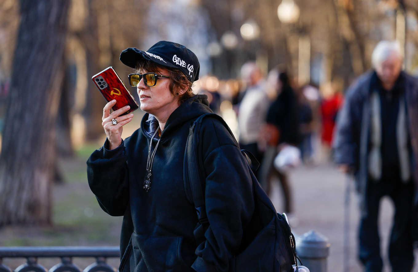 
					People on a street in Moscow.					 					Yulia Morozova / Moskva News Agency				