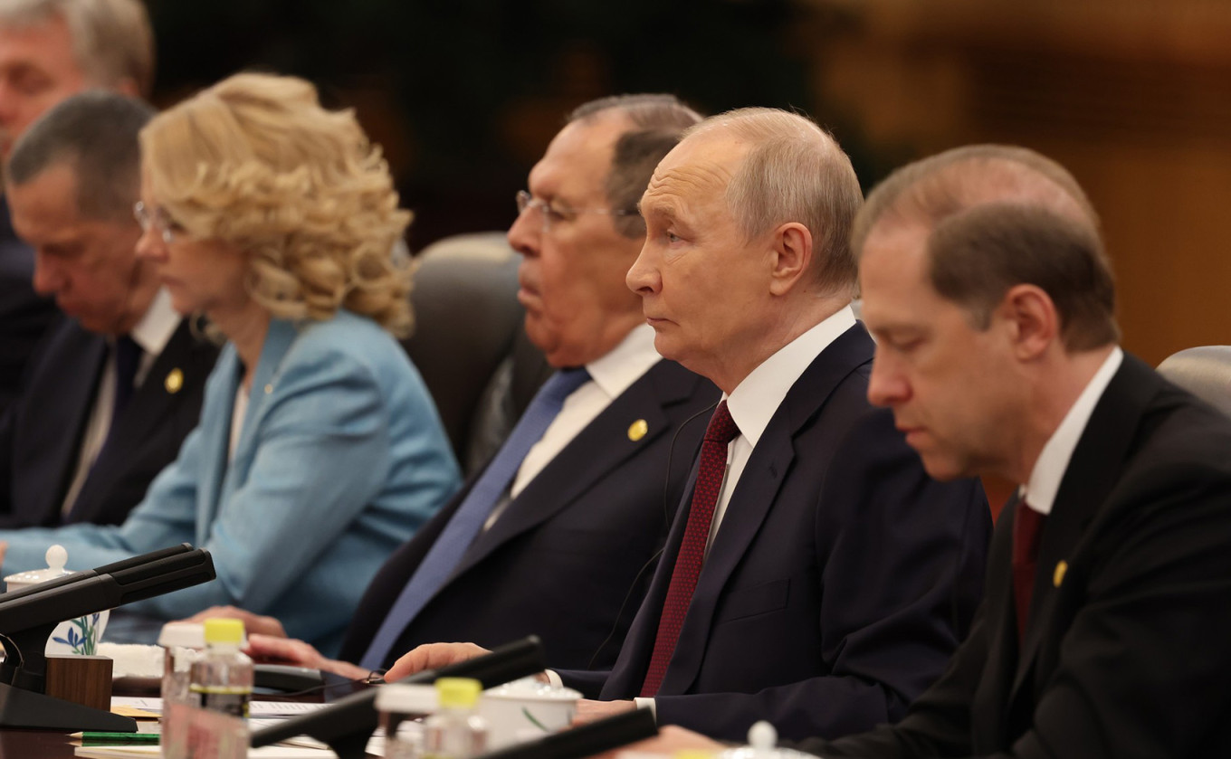 
										 					kremlin.ru				