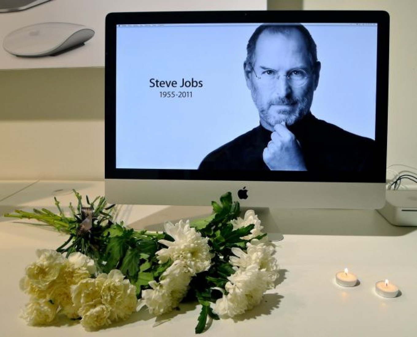 Дрим джобс отзывы. Смерть Стива Джобса. Стив Джобс после смерти. Последняя фотография Стива Джобса. Стив Джобс перед смертью.