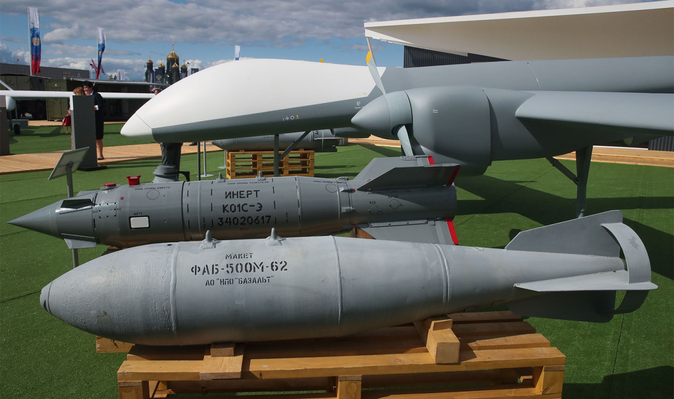 
					A FAB-500 M-62 high-explosive aircraft bomb.					 					Vladimir Gerdo / TASS				